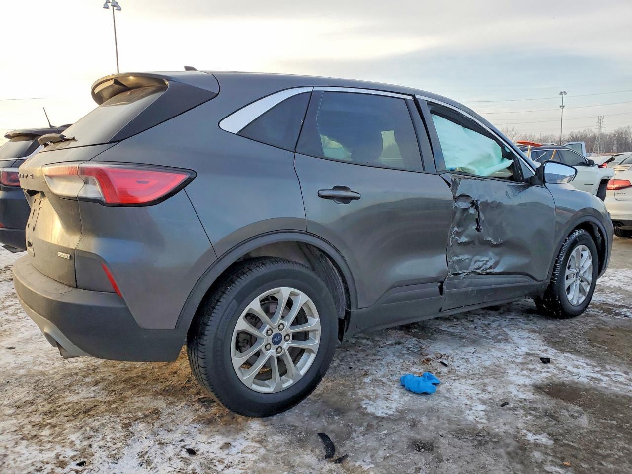 2020 Ford Escape se