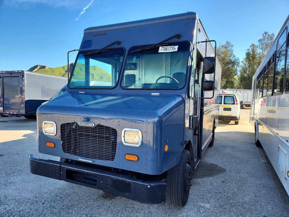 2021 Freightliner MT45G Chassis Delivery Van
