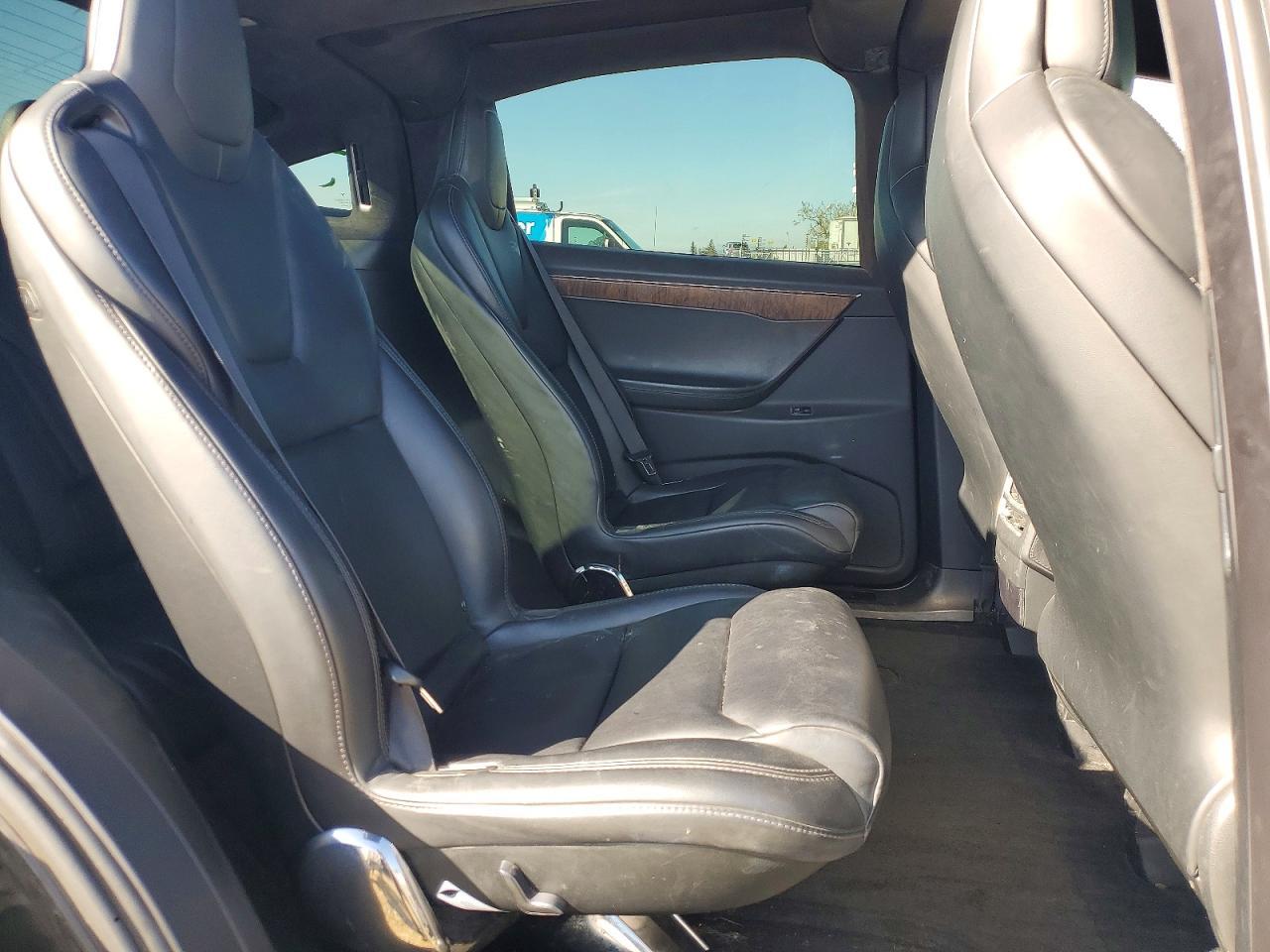 2017 Tesla Model x