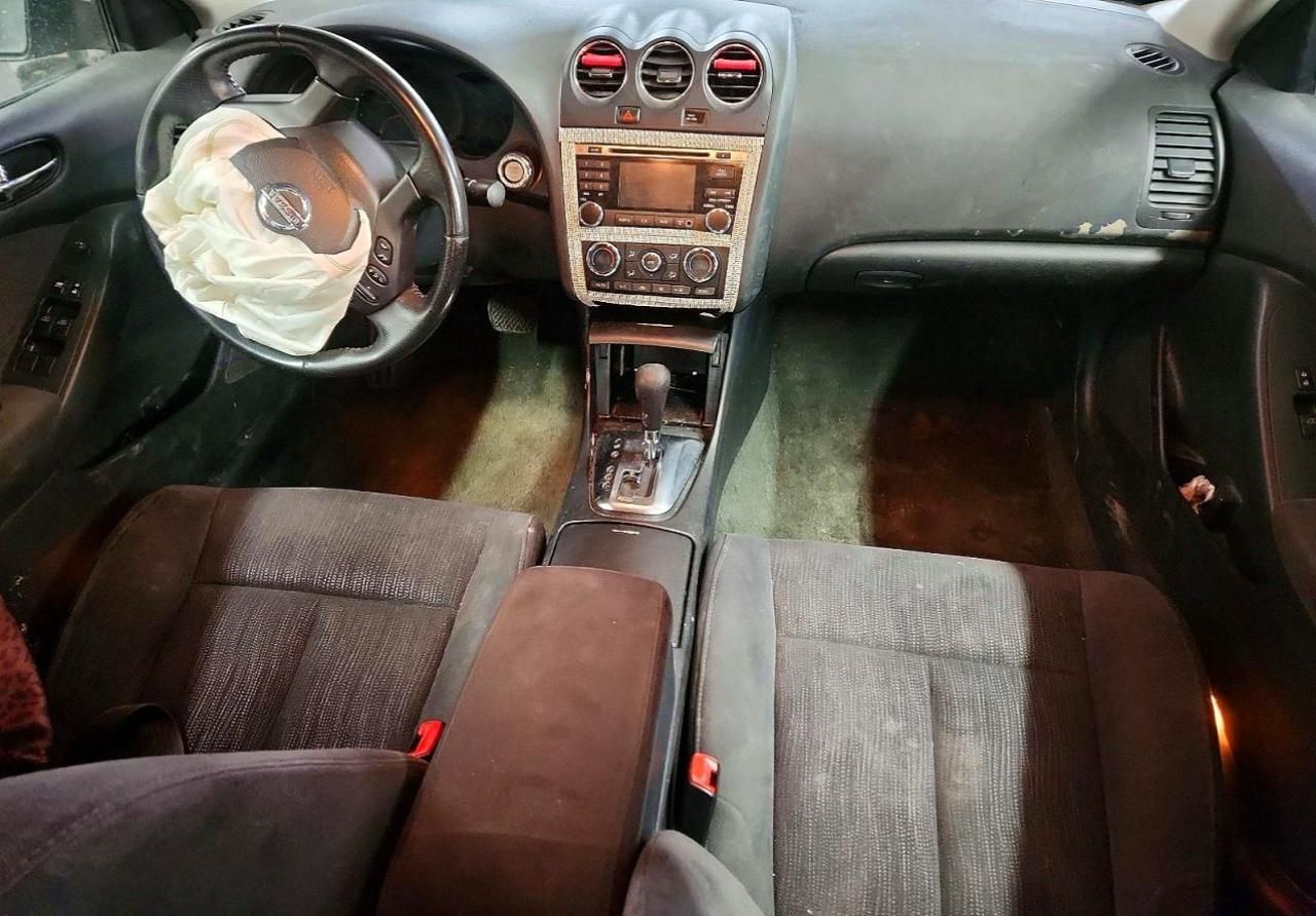 2010 Nissan Altima Base