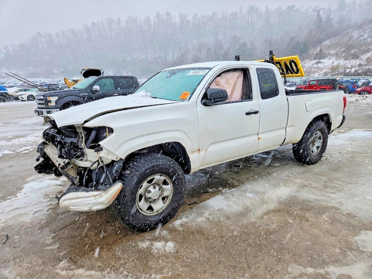 2019 Toyota Tacoma SR