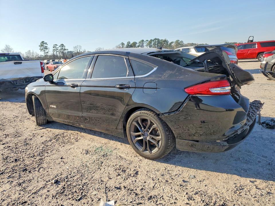 2018 Ford Fusion se Hybrid