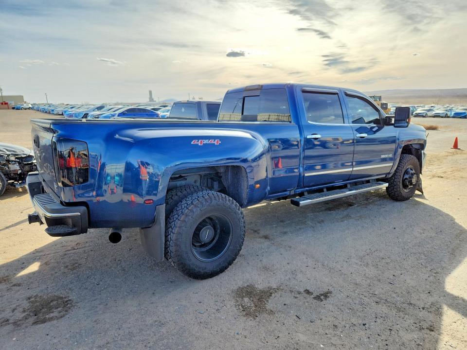 2017 Chevrolet Silverado K3500 ltz