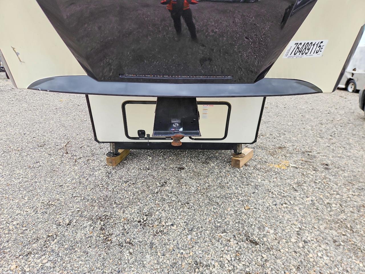 2019 Wildwood 2019 Forest River Sierra Towables Camper