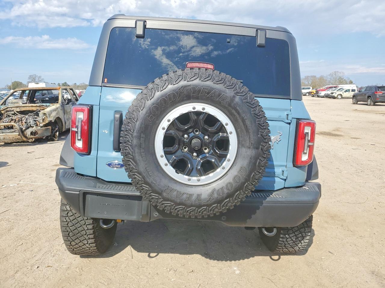 2023 Ford Bronco Base