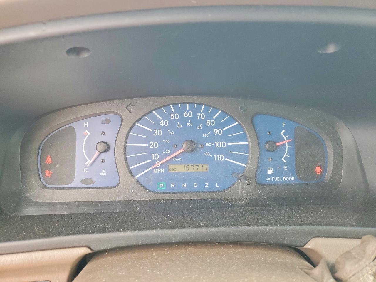 2003 Toyota Sienna ce