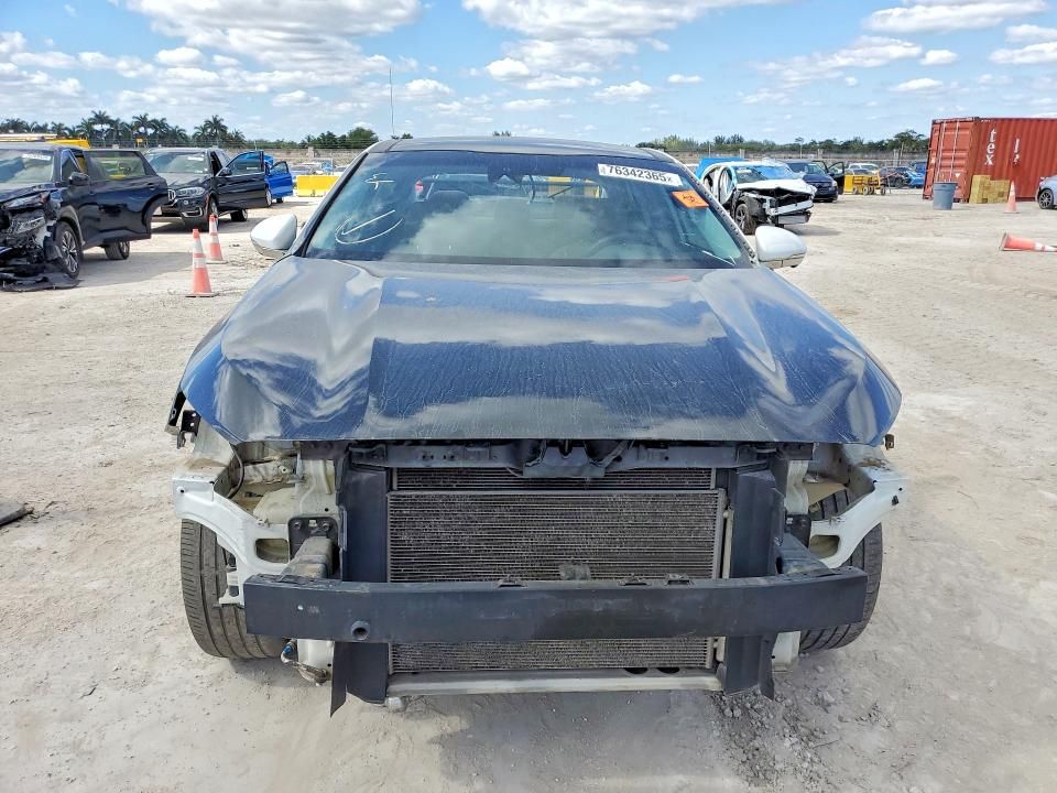 2017 KIA Cadenza Premium