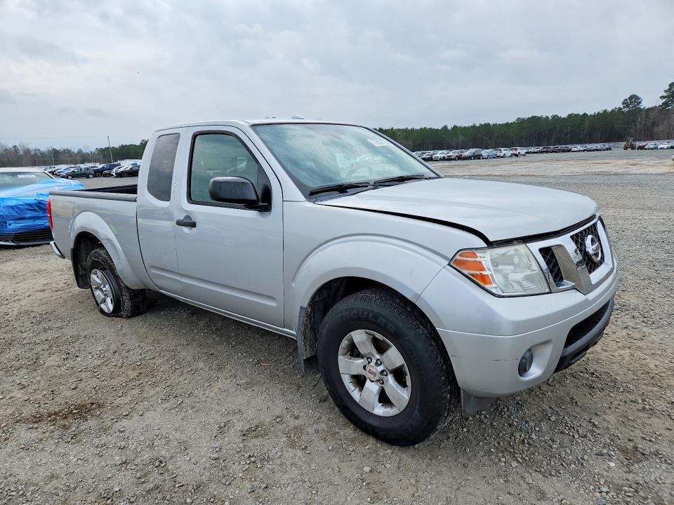 2012 Nissan Frontier sv