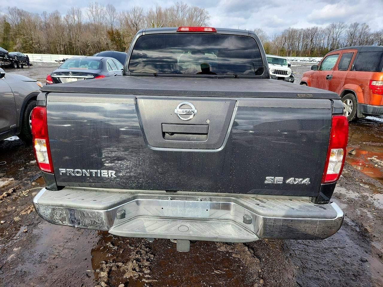 2010 Nissan Frontier Crew cab se
