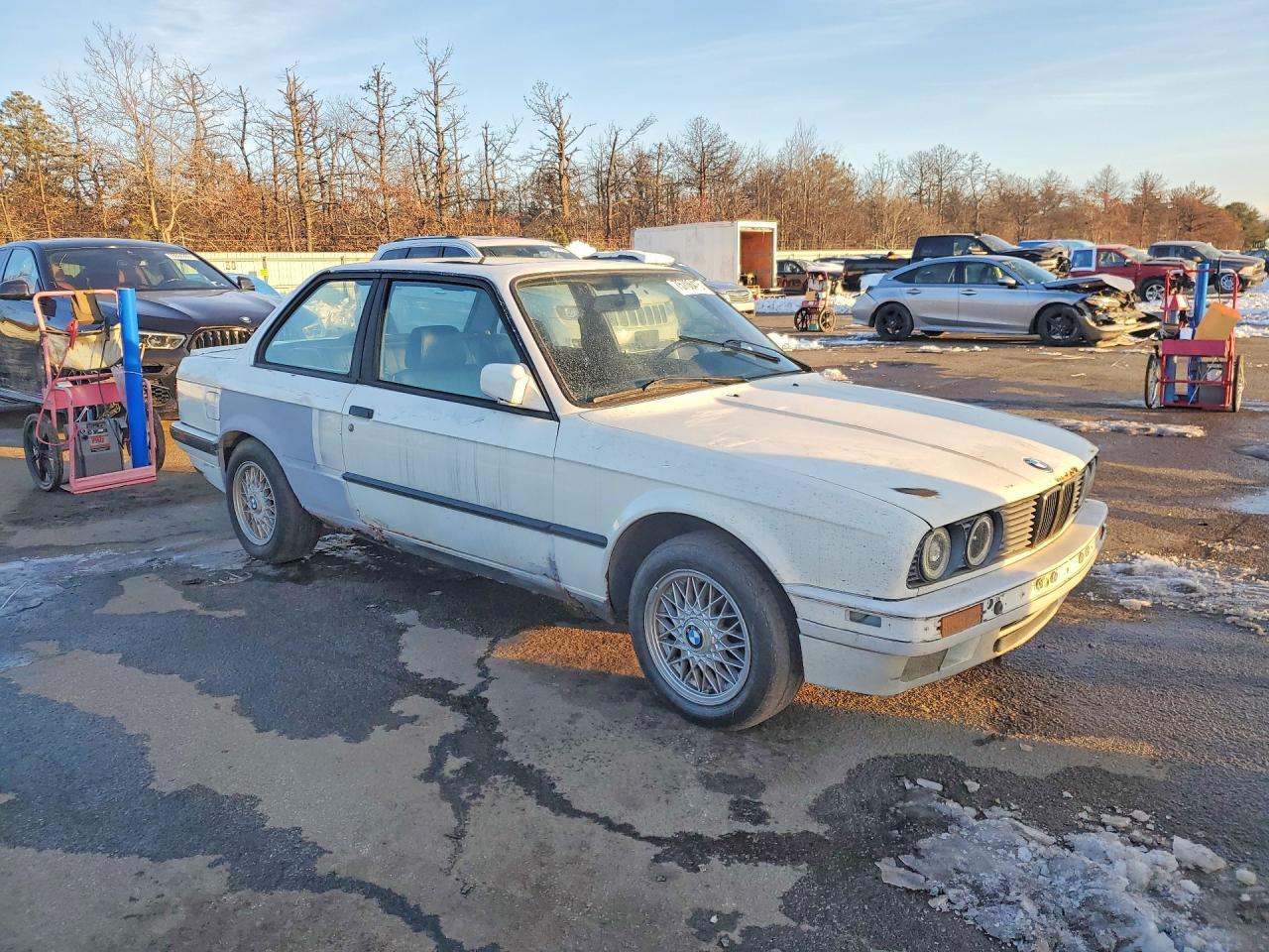 1991 BMW 318 is