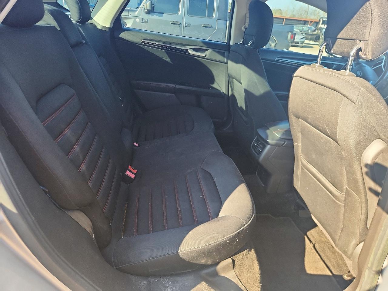 2014 Ford Fusion se