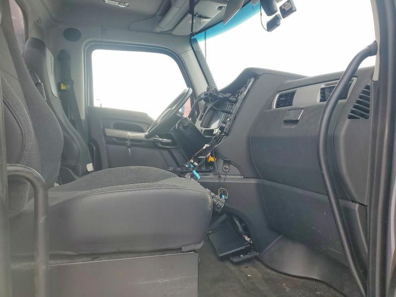 2024 Kenworth T680 Semi Truck