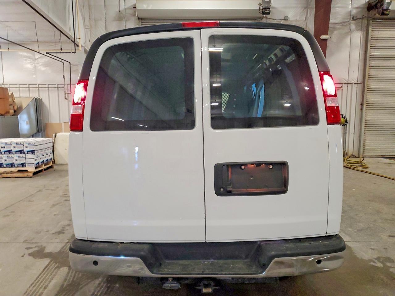 2025 Chev Express G2500