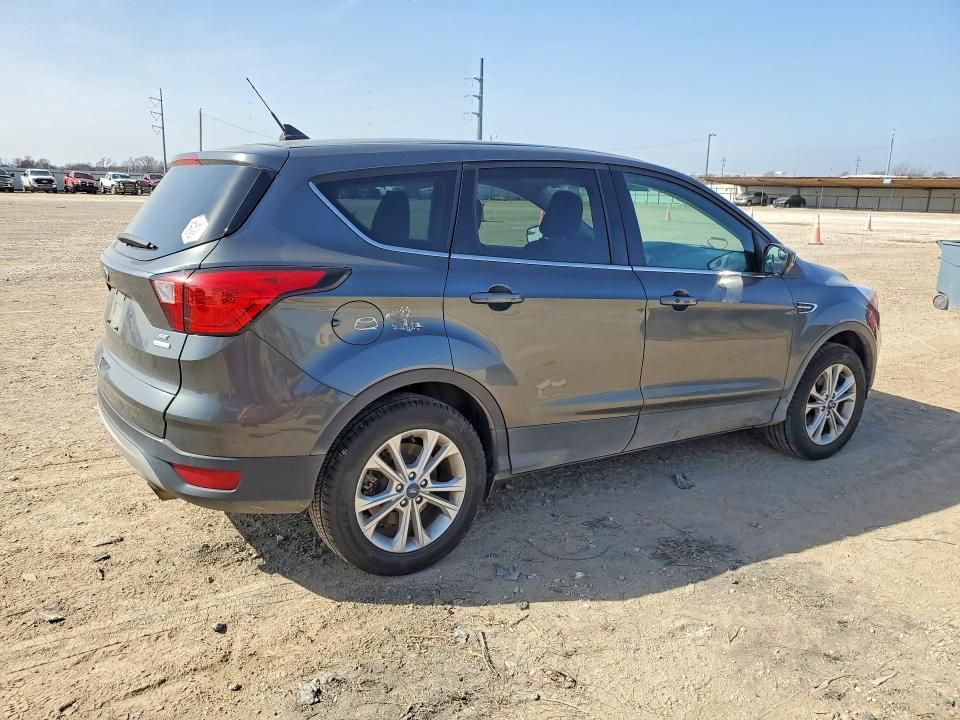 2019 Ford Escape se