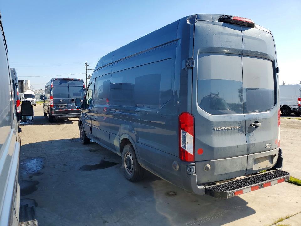 2020 Ford Transit T-250