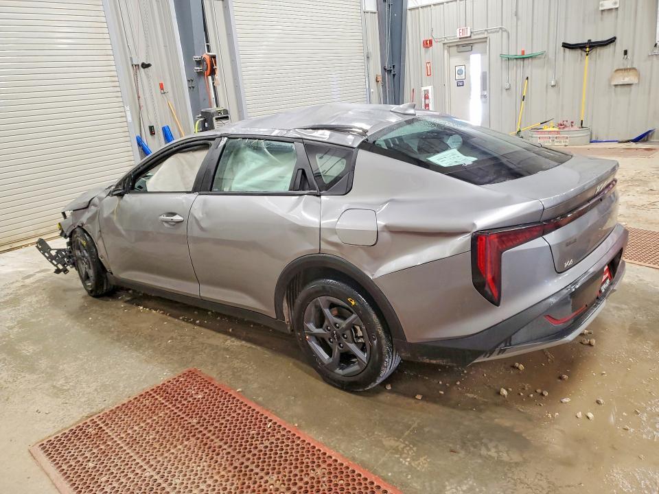 2025 KIA K4