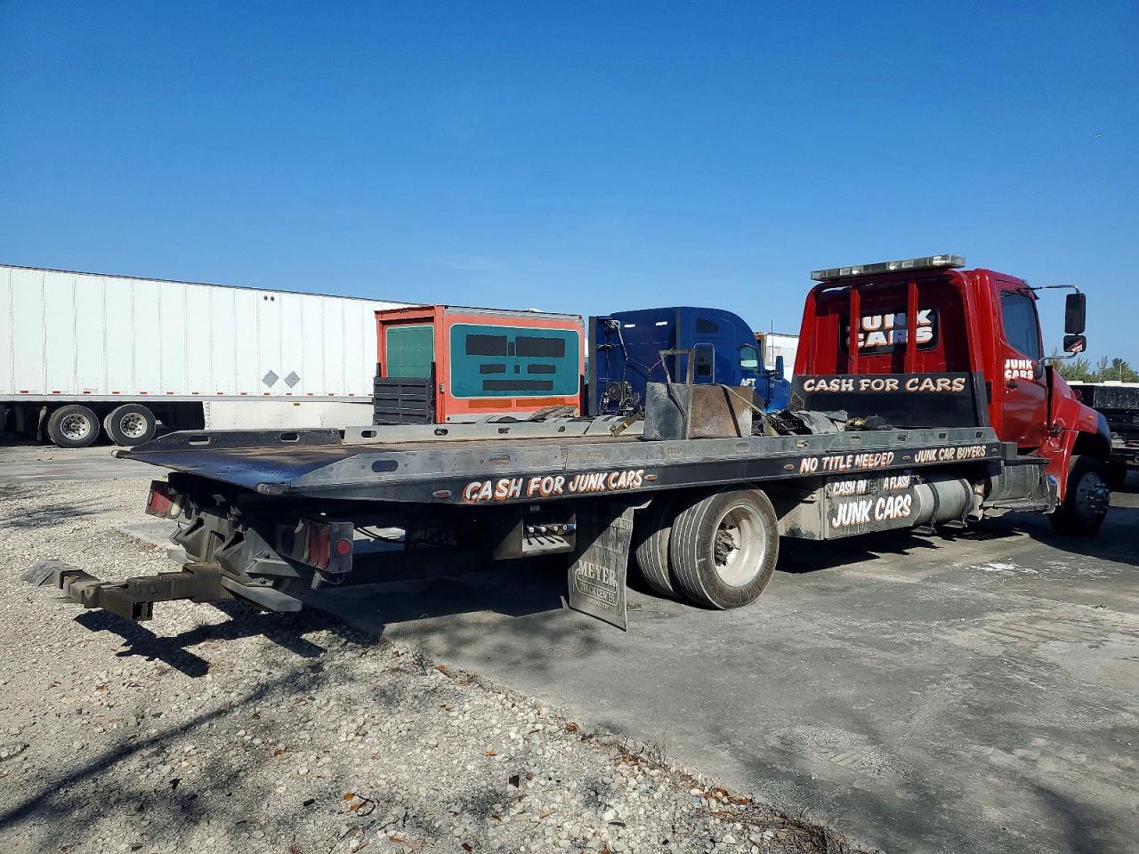 2013 Hino 258 268