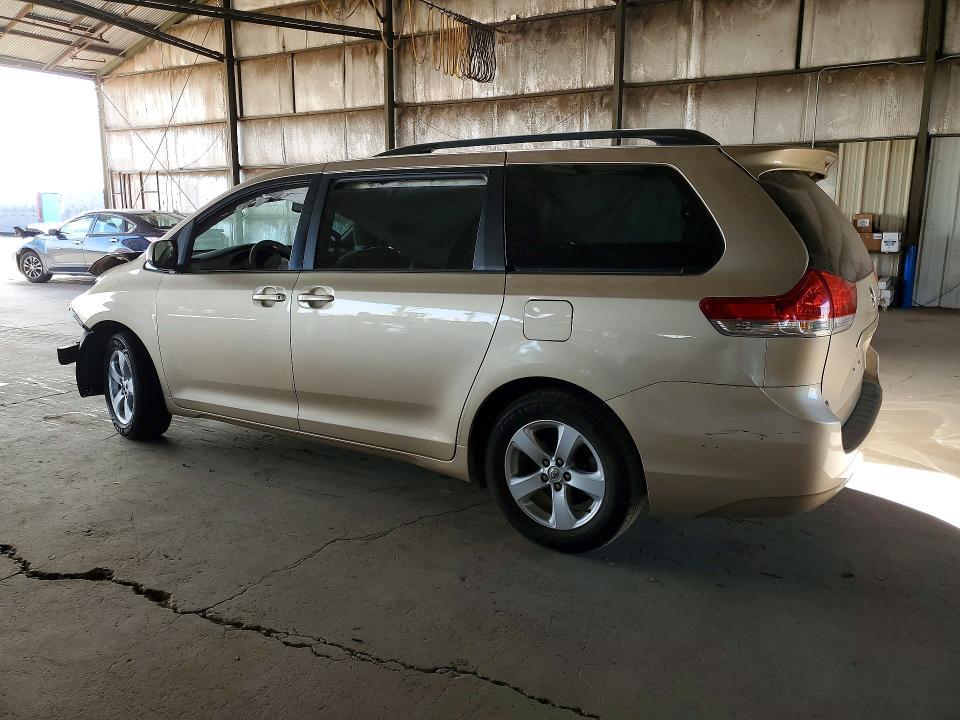 2014 Toyota Sienna le