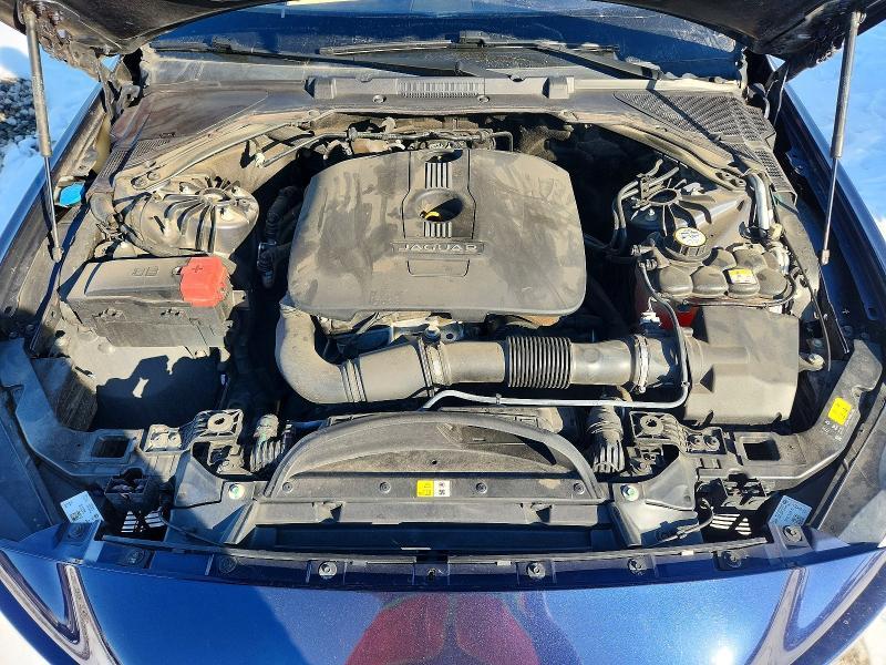 2017 Jaguar Xe Premium