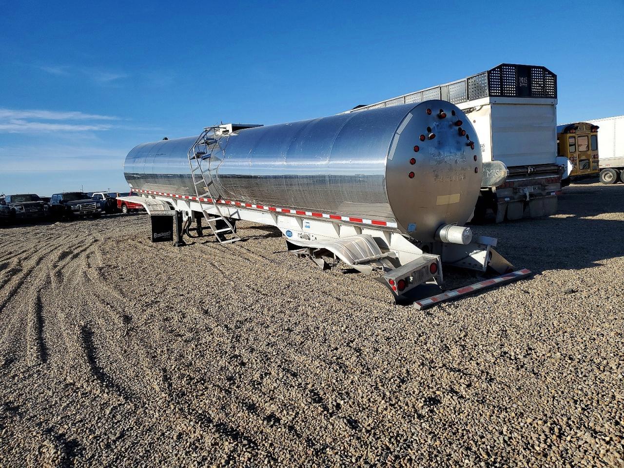 2012 Walker Tank Trailer