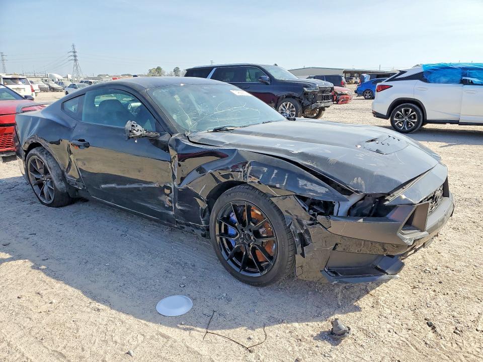 2025 Ford Mustang Dark Horse