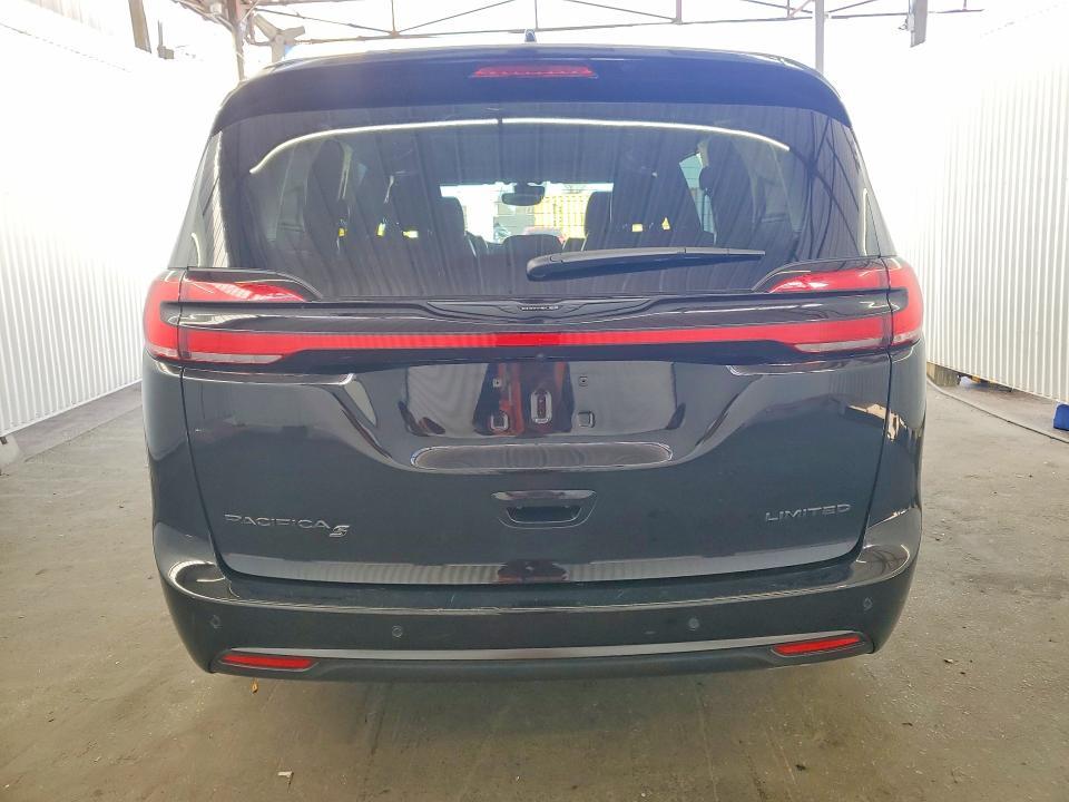 2025 Chrysler Pacifica Limited