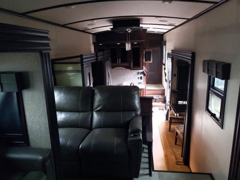 2018 Jayco North Poin-TOY Hauler Camper