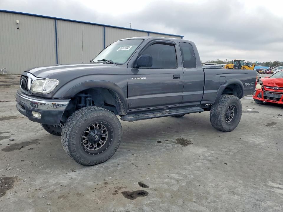 2004 Toyota Tacoma Xtracab