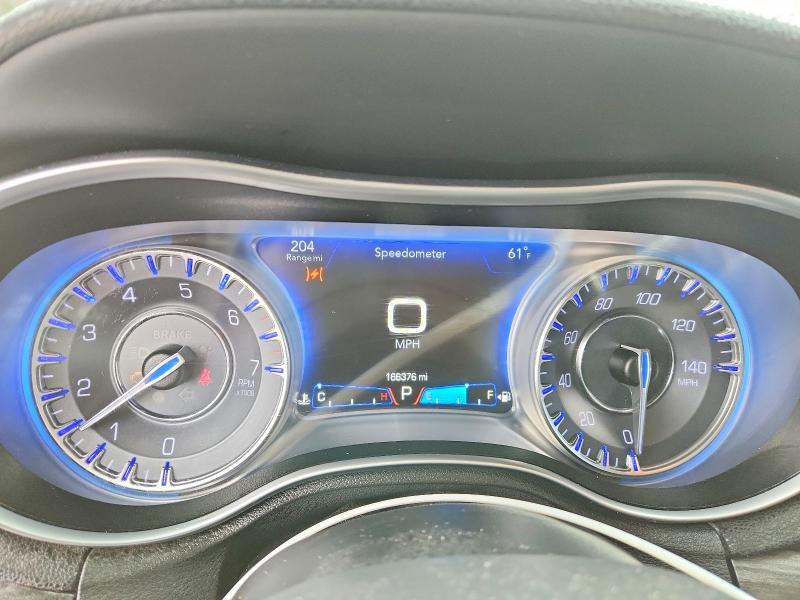 2018 Chrysler 300 Touring