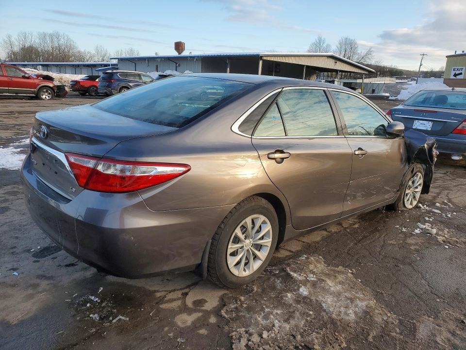 2017 Toyota Camry le