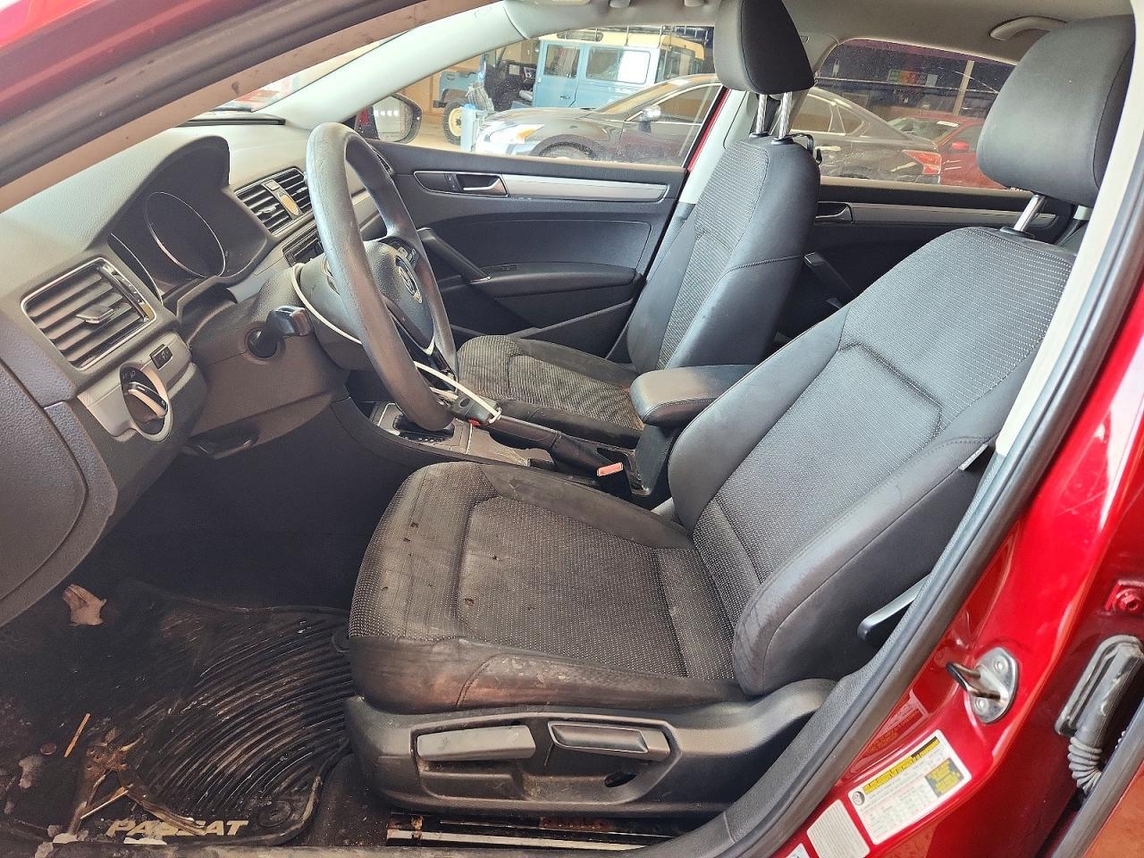 2016 Volkswagen Passat s