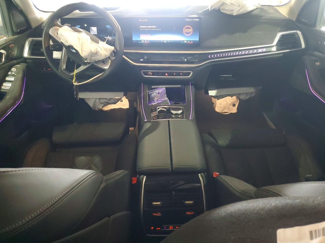2025 BMW X7 Xdrive40i