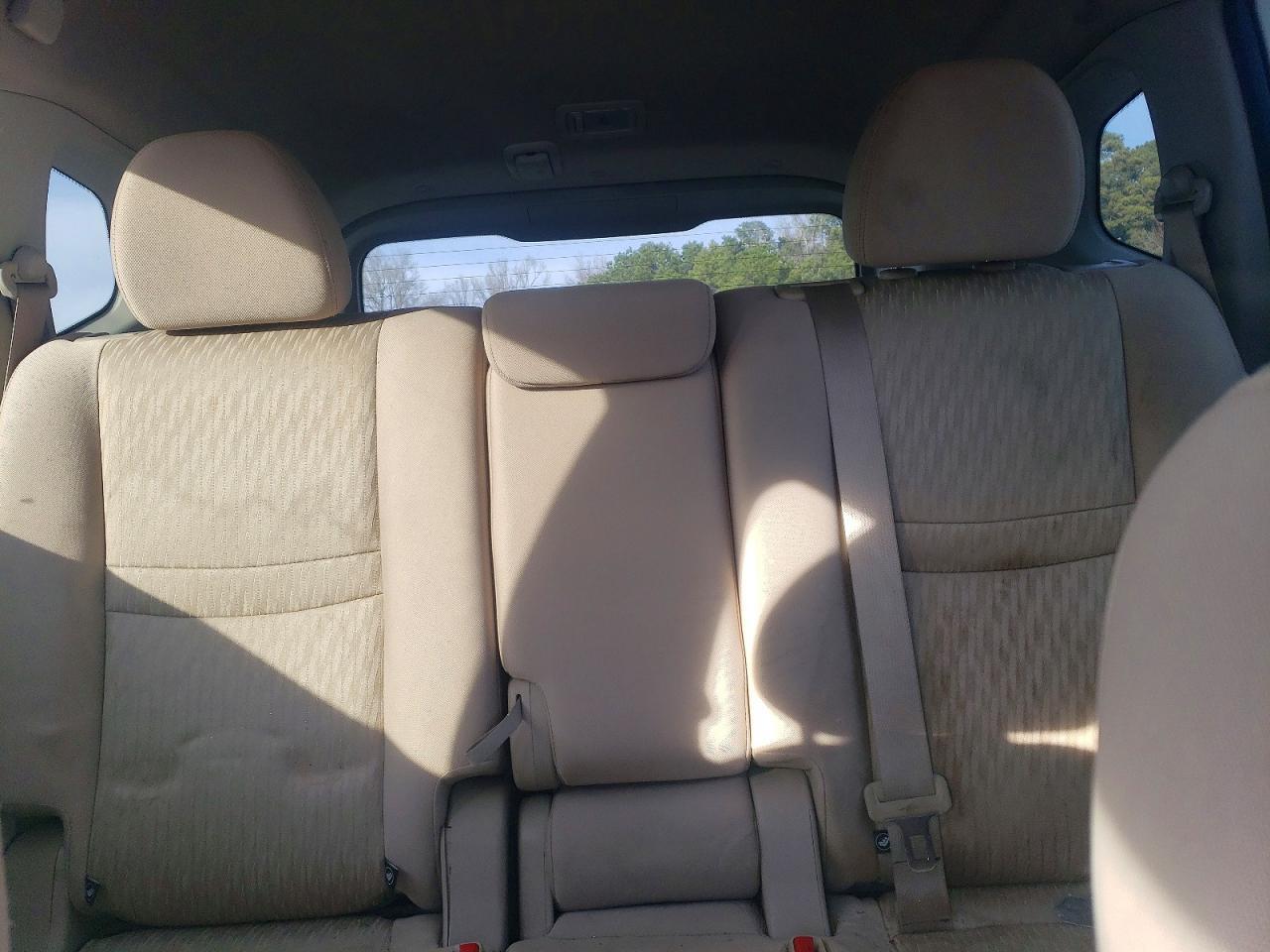 2017 Nissan Rogue sv