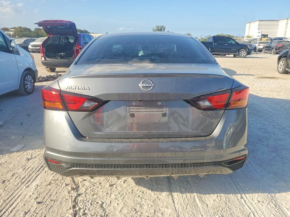 2024 Nissan Altima 2.5 s