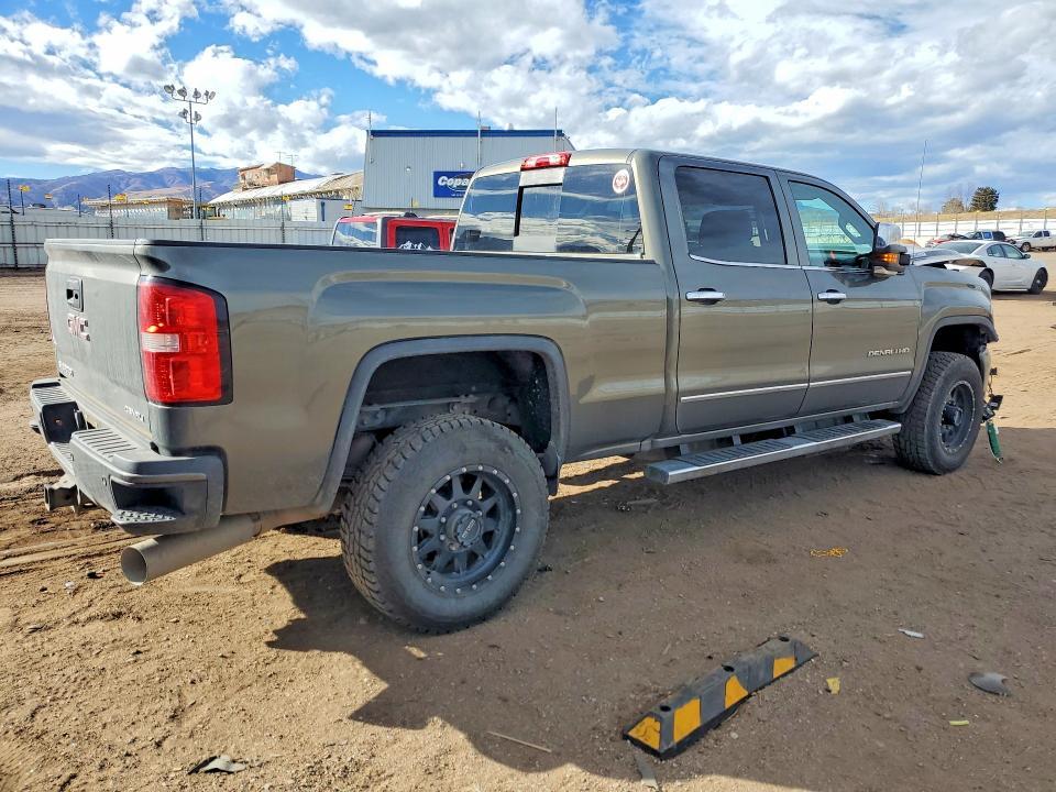 2017 GMC Sierra K2500 Denali