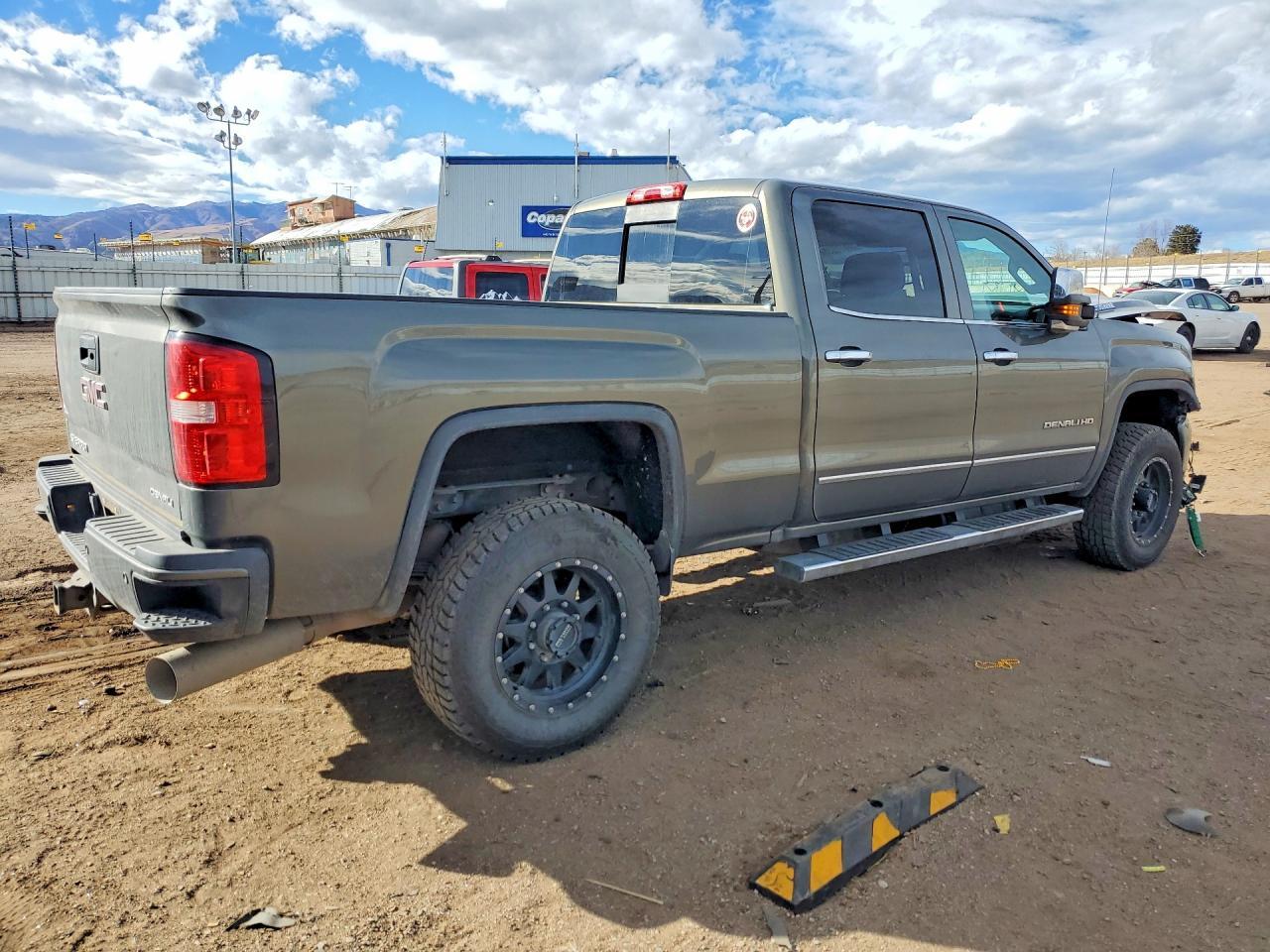 2017 GMC Sierra K2500 Denali