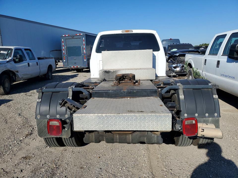 2016 Ford F450 Super Duty Truck Cab AND Chassis