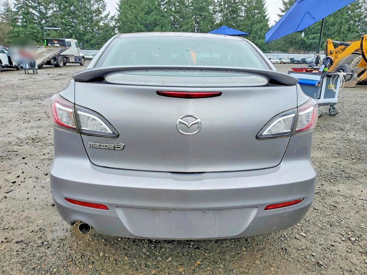 2012 Mazda 3 I
