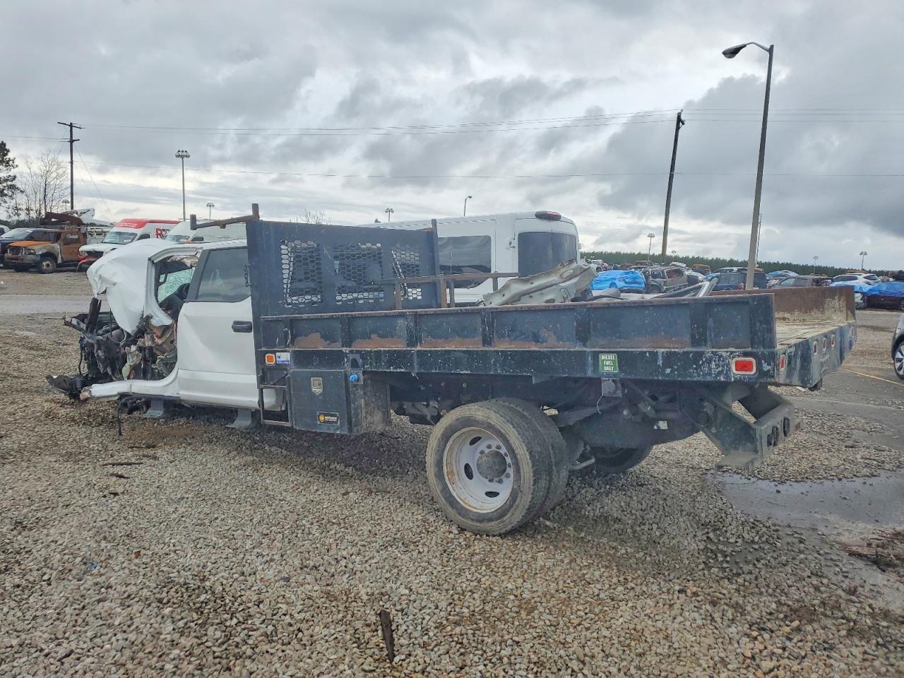 2019 Ford F450 Super Duty Flatbed Truck