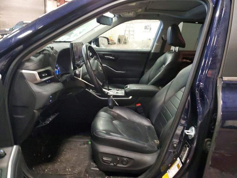 2023 Toyota Highlander Hybrid xle