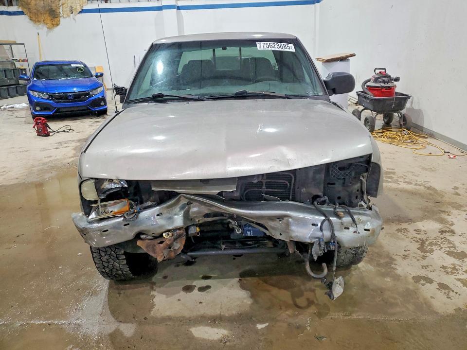 2002 Chevrolet S Truck S10