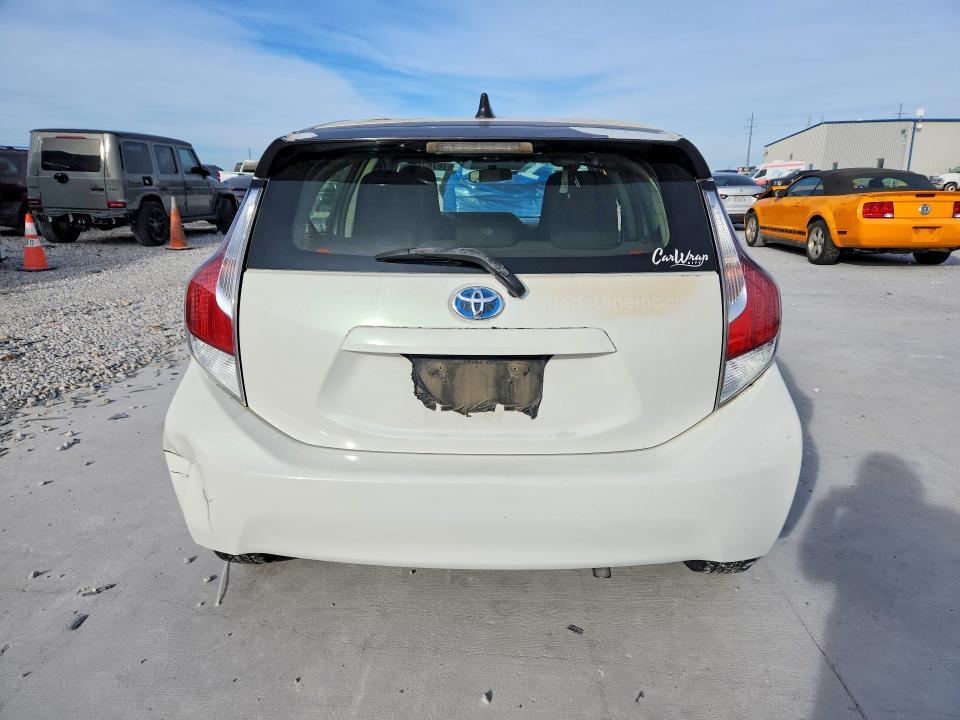 2015 Toyota Prius c one