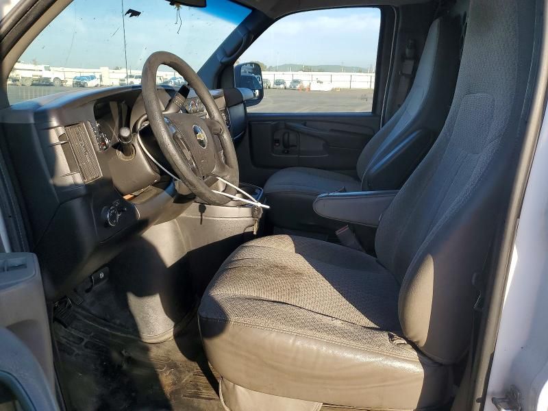 2015 Chevrolet Express G2500