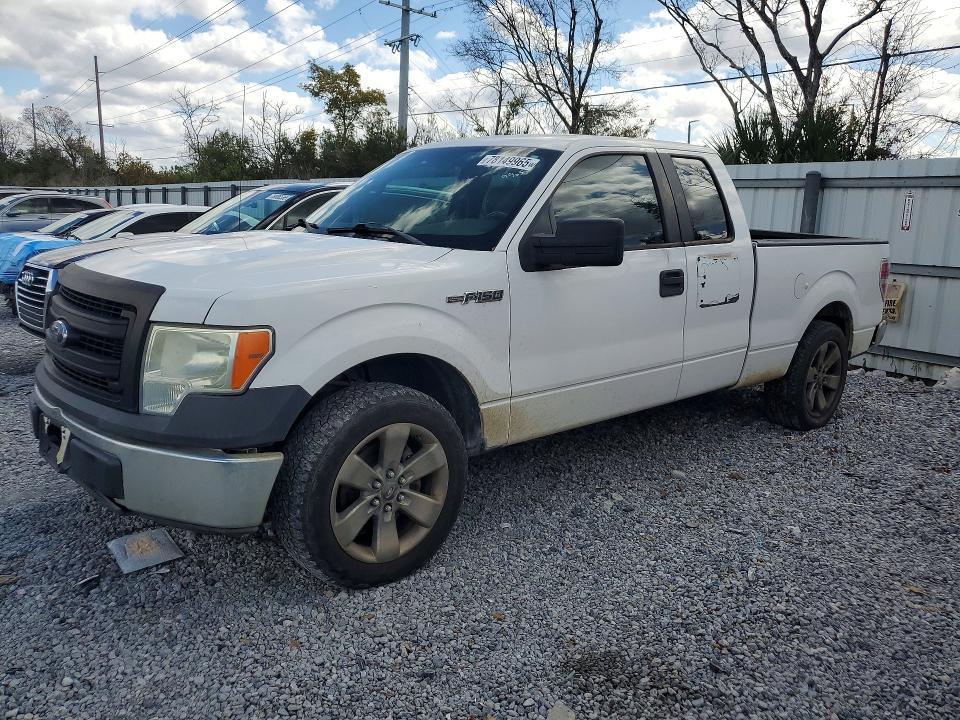 2013 Ford F150 Super cab