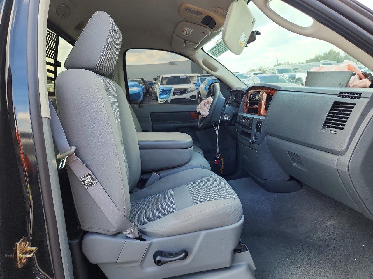 2006 Dodge RAM 1500 ST