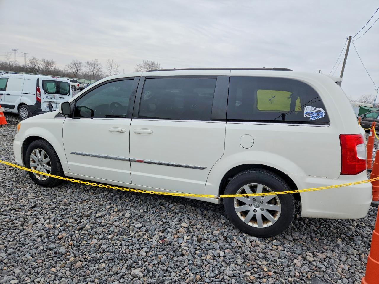2013 Chrysler Town & Country Touring