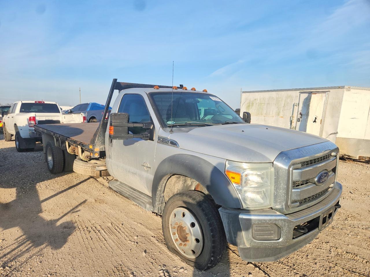 2014 Ford F450 Super Duty Flatbed Truck
