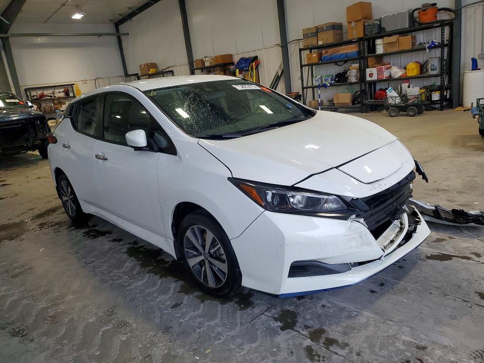 2022 Nissan Leaf s Plus