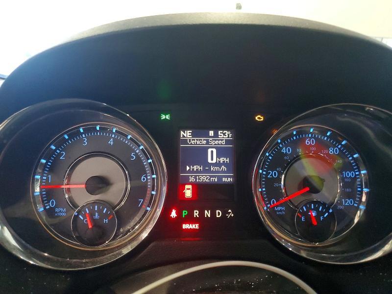 2016 Chrysler Town & Country Touring l