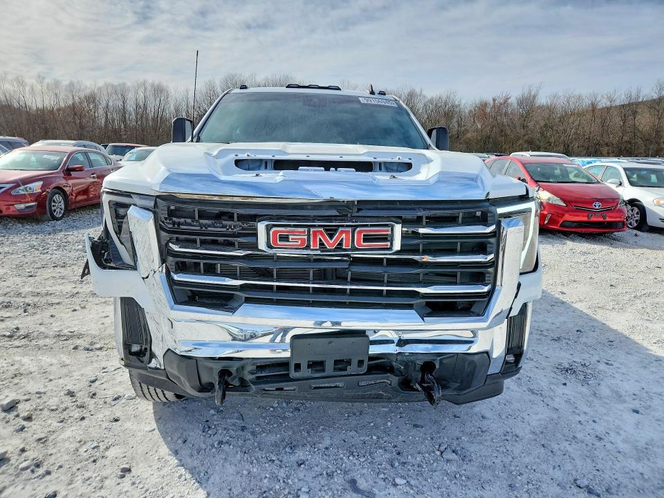 2024 GMC Sierra C2500 sle
